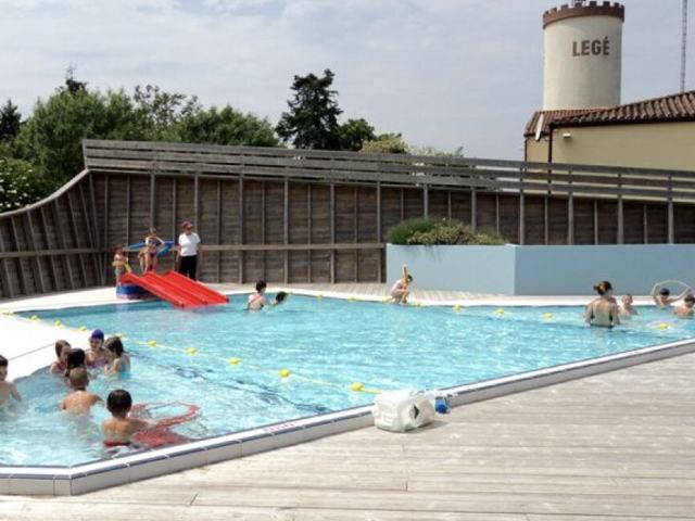 La piscine, l'été